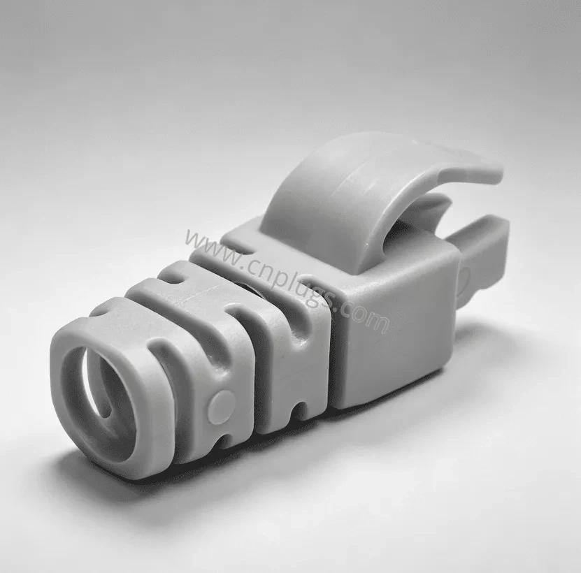 Produttore di stivali antistrappo RJ45 - Colori Cat5e Cat6 5 Snagless RJ45 connector boot protecting the latch and cable bend on a Cat6 patch cord