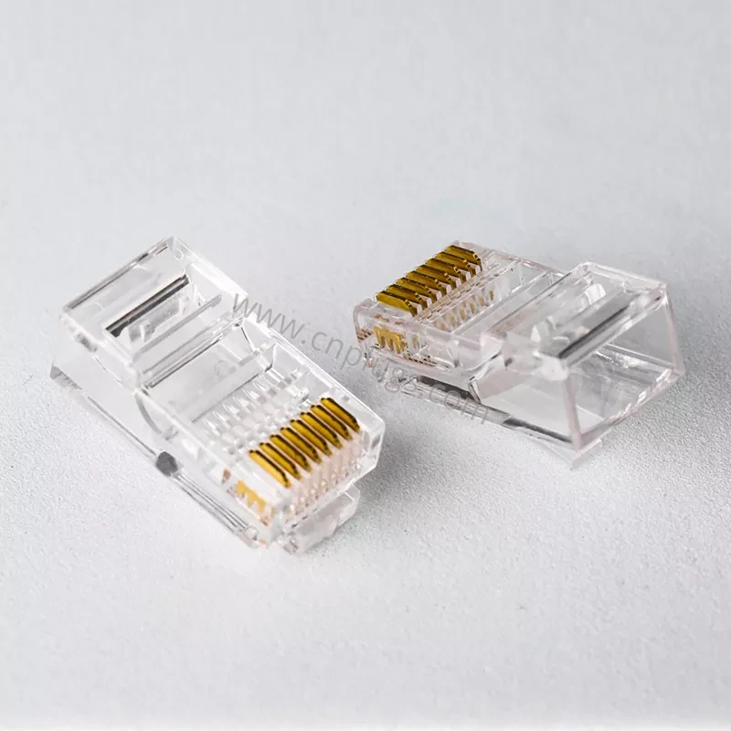 Cat5e RJ45 Connector UTP Unshielded Modular Plug 8P8C – 3-Prong 50µ” Gold Plated Contacts, 100% Virgin PC Material, Bulk & OEM 4 Close-up of 3-prong gold plated contact blades on Cat5e RJ45 modular plug